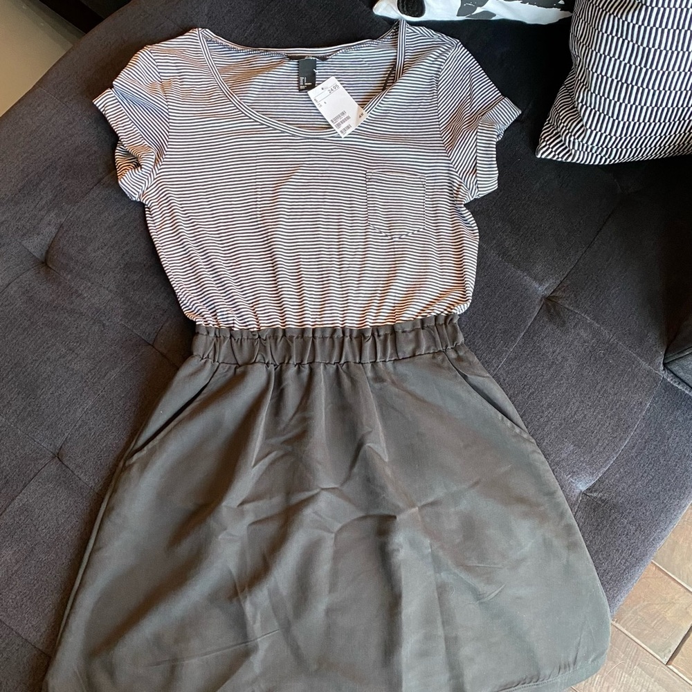 ❤️ Vintage H & M Women’s Dress ❤️